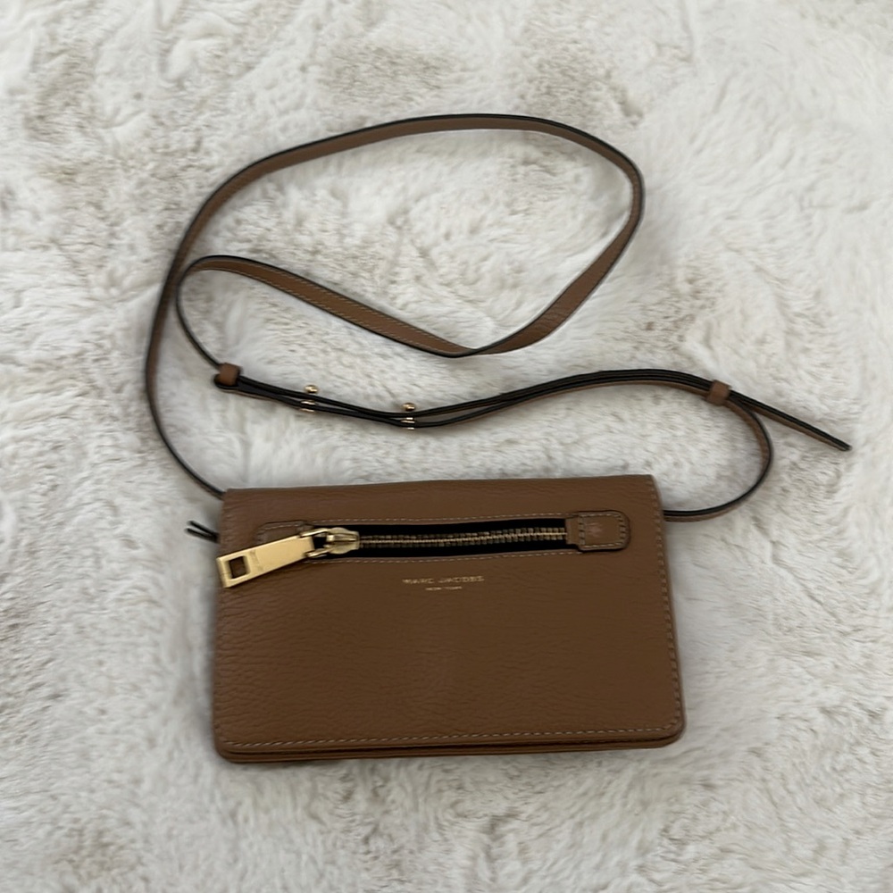 Marc Jacobs tan small crossbody bag